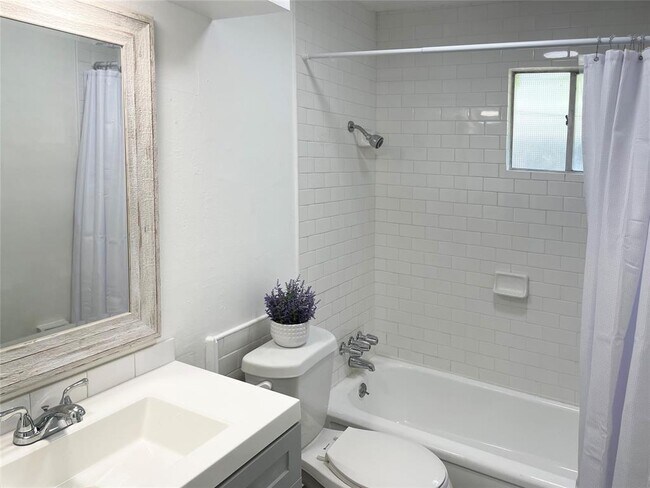 Building Photo - 1529 Wirt Rd