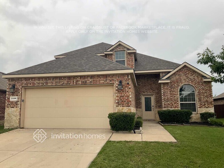 Building Photo - 1408 Red River Dr