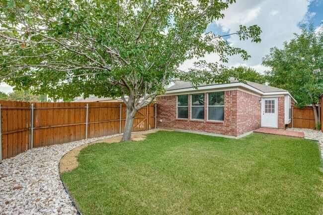 Building Photo - 1117 Red Hawk Dr