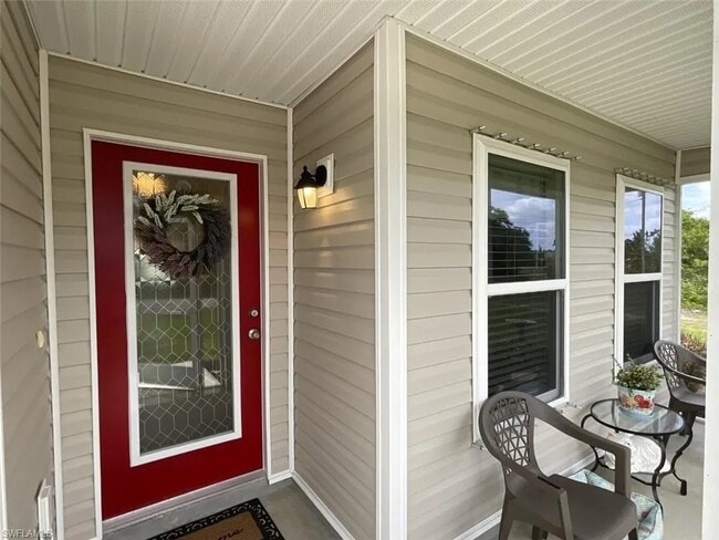 Building Photo - 1519 NE 33rd Ln