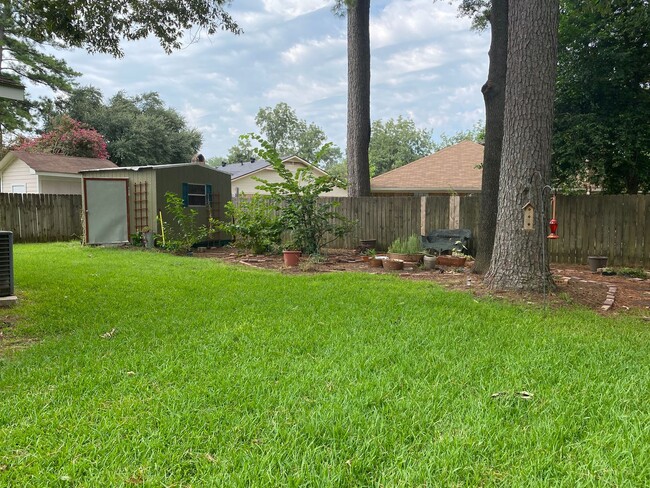 Building Photo - Ellerbe Road Estates