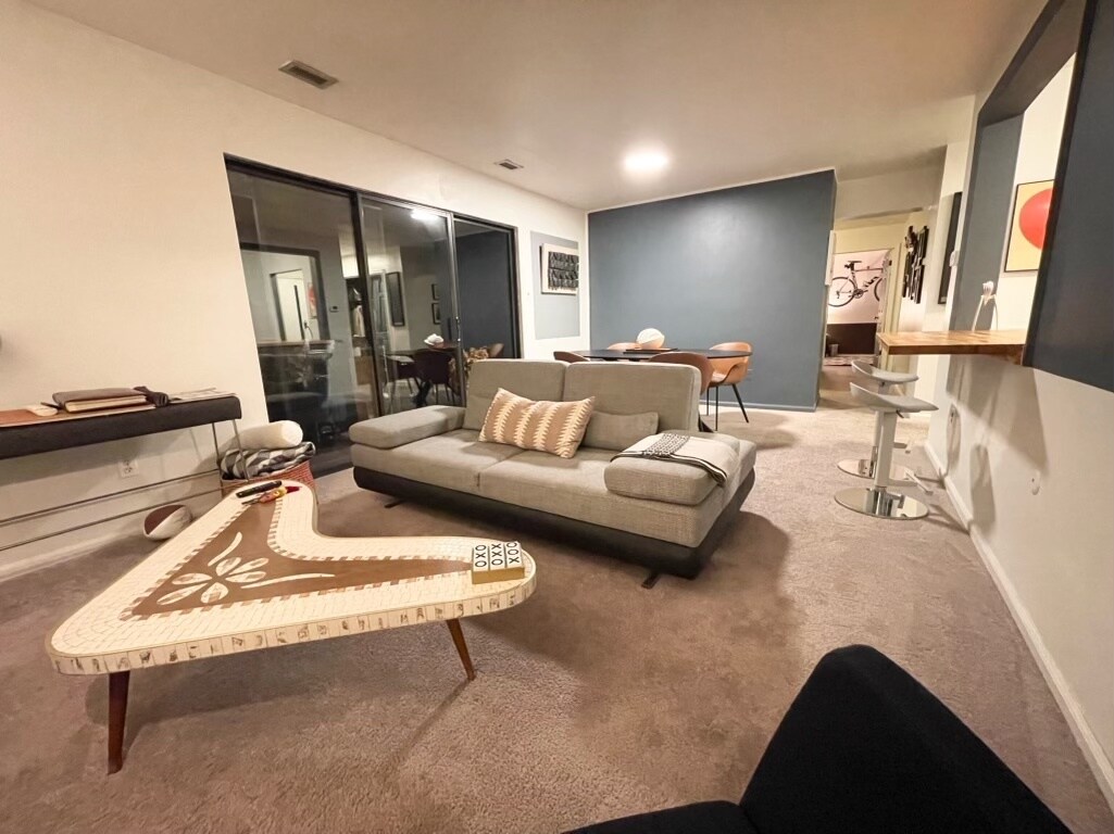 Living Area - 400 N Haddon Ave