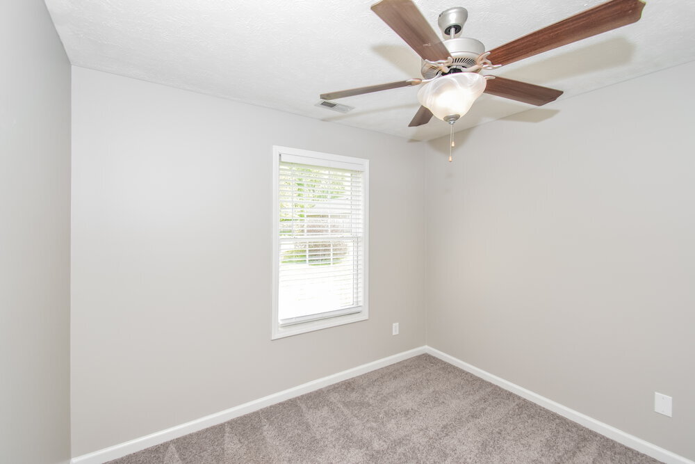 Building Photo - 144 Centerrock Dr