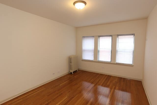 Building Photo - 5746 N Winthrop Ave