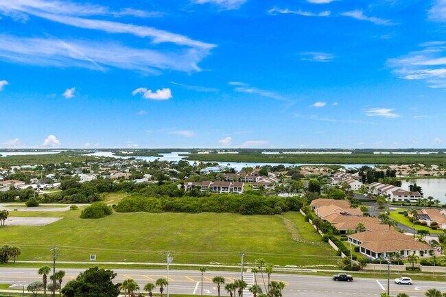 Building Photo - 3101 N Hwy A1A