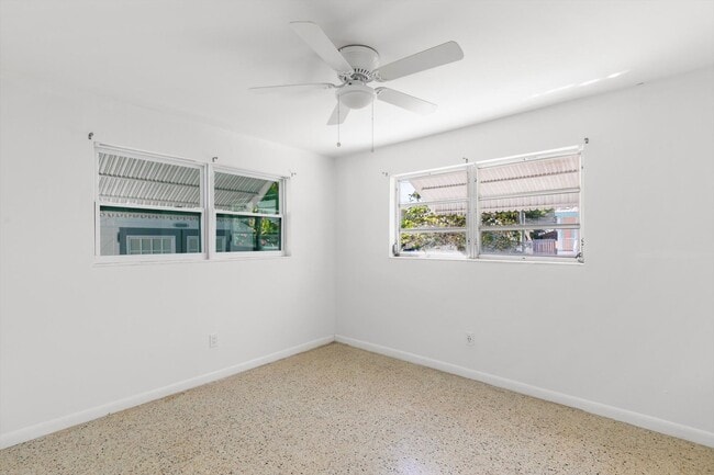 Building Photo - 2421 Patterson Ave