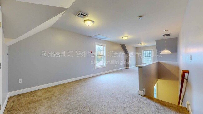 Building Photo - 59 Liberty St