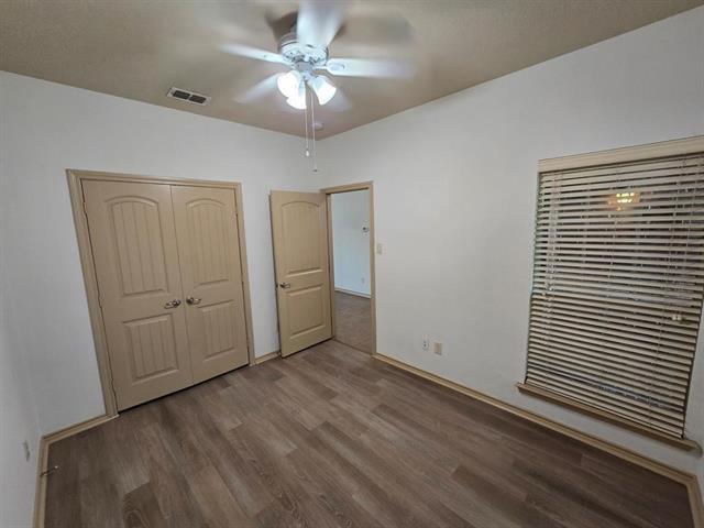 Building Photo - 10444 Merced Lake Rd