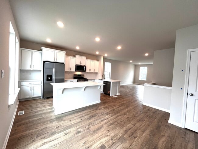 Building Photo - 18 Rothbury Ct