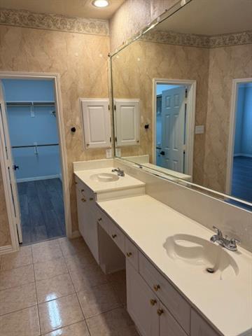 Building Photo - 117 St James Rd