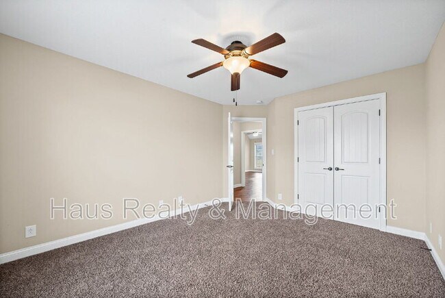 Building Photo - 1725 Autumnwood Blvd