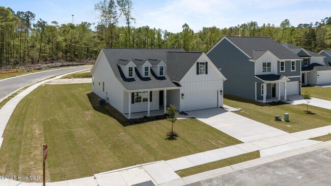 Building Photo - 1001 Tawney Trce