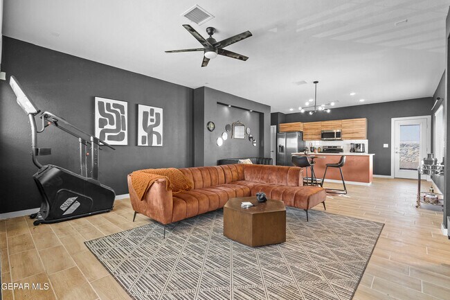 Building Photo - 12369 Polo Norte Dr