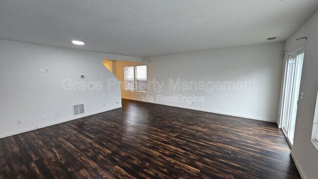 Building Photo - 11016 Claude Ct