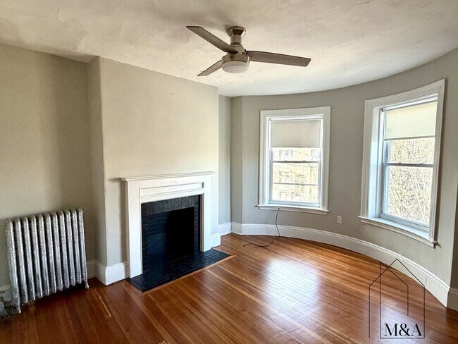 Building Photo - 116 Winthrop Rd