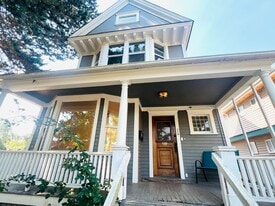 Building Photo - 714 S I St