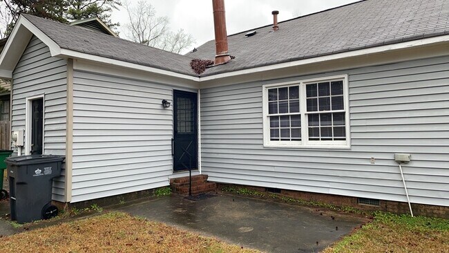 Building Photo - 5934 Bluebonnet Rd