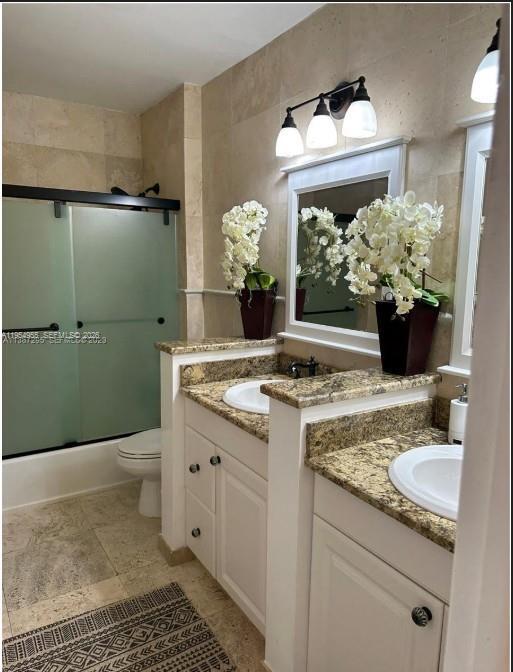 Building Photo - 13371 SW 97th Ct