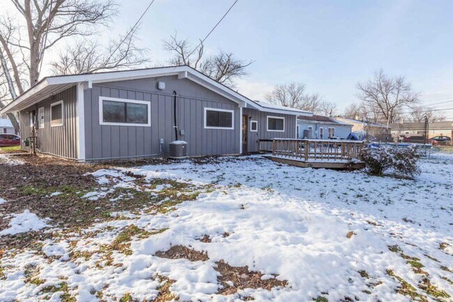 Building Photo - 3798 Rutledge Dr