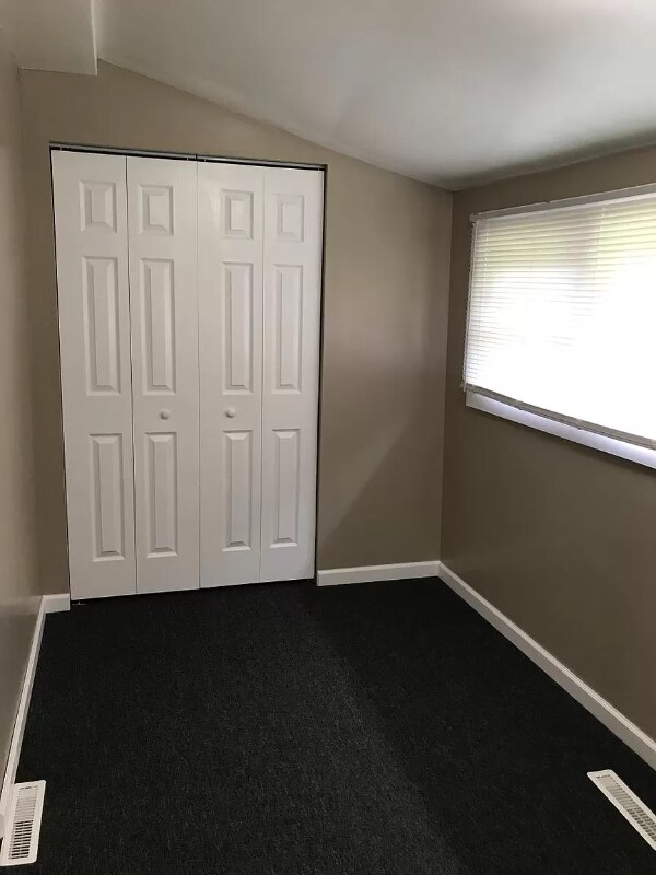 Building Photo - 597 Emma Rd