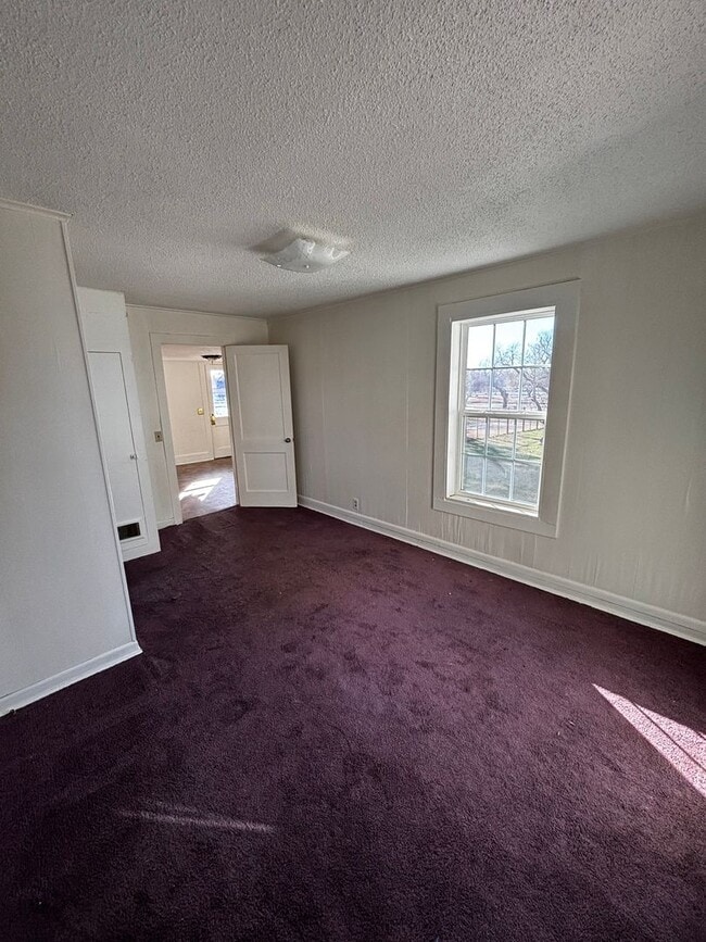 Building Photo - 1br 1ba house!