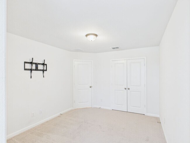 Building Photo - Santa Rita  Beauty