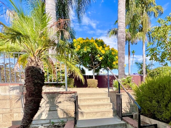 Building Photo - 6165 Blain Pl