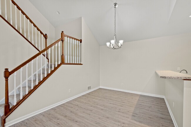 Dining Area - 74 Nicholas Dr