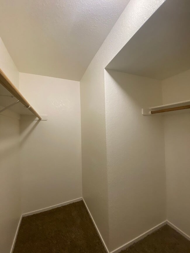 Building Photo - Cozy 3 Bedroom Summerlin Townhome for Rent!