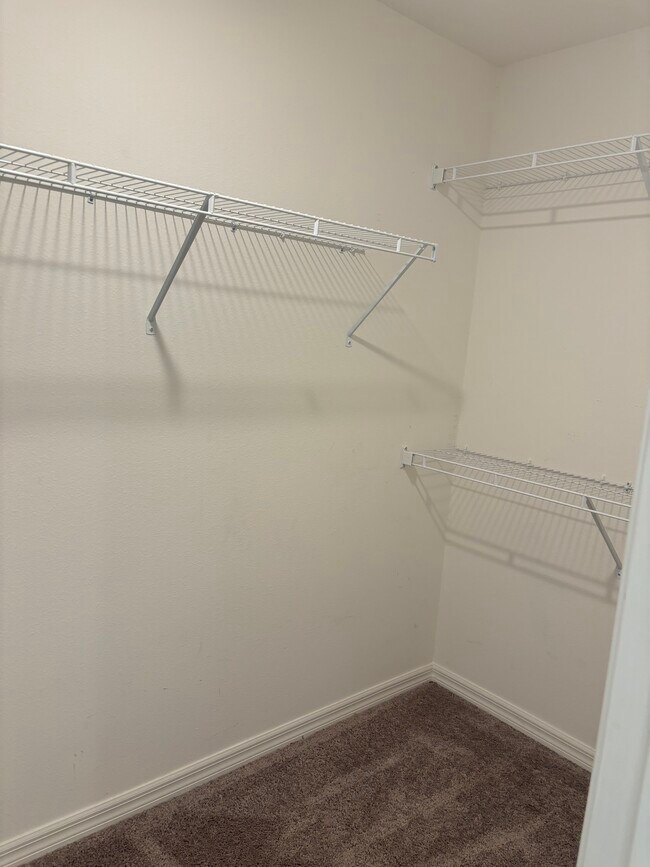 Building Photo - 2816 Westwood Ave