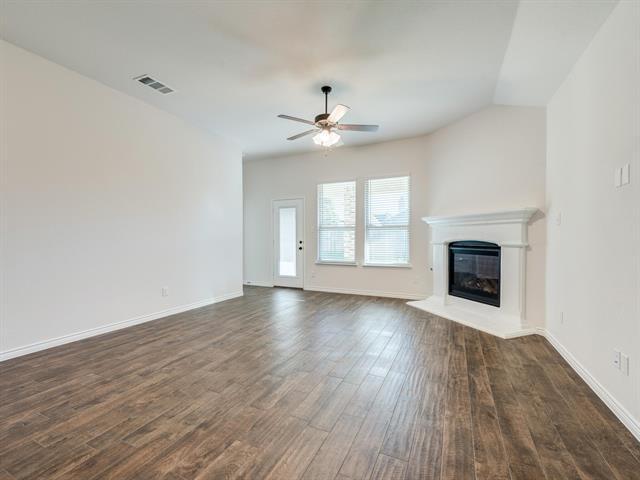 Building Photo - 3127 Maverick Dr