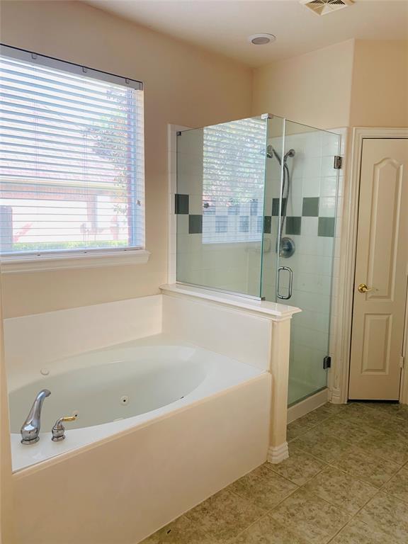 Building Photo - 2516 Brittany Lakes Dr