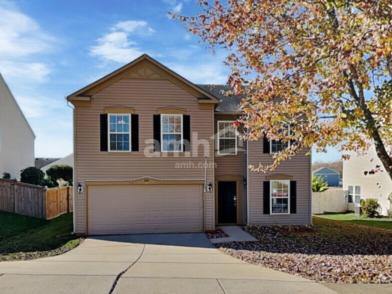 Primary Photo - 205 Farm Springs Rd