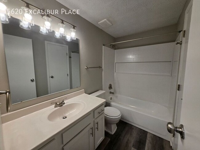 Building Photo - 5620 Excalibur Pl