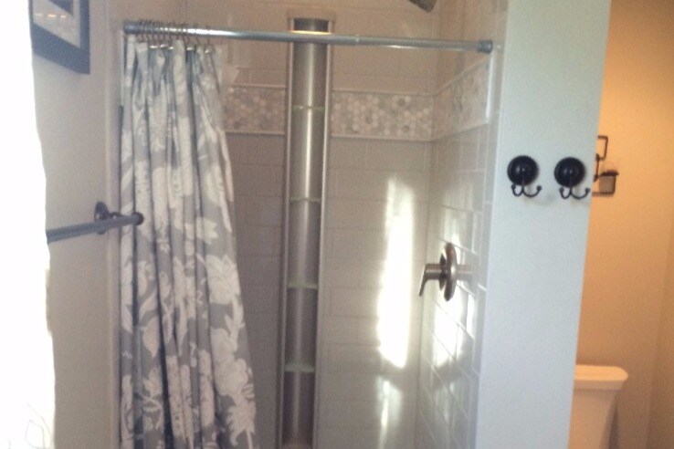 Bath main floor - 2547 S Shore Dr