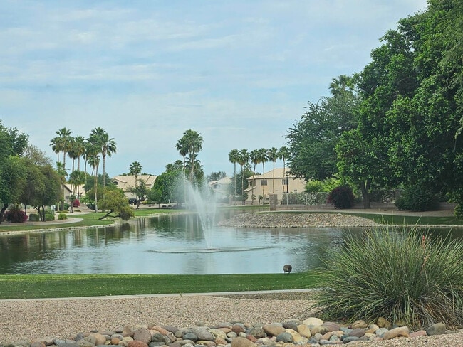 Building Photo - 1867 E Brentrup Dr