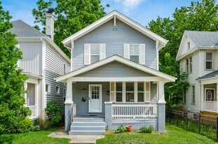 Building Photo - 556 Siebert St