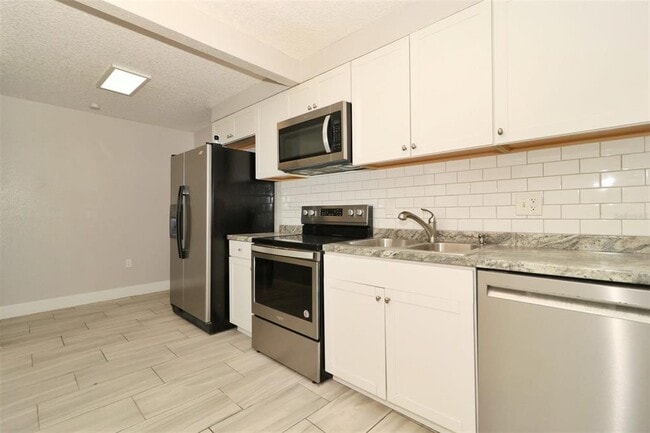 Building Photo - 611 Durango Way