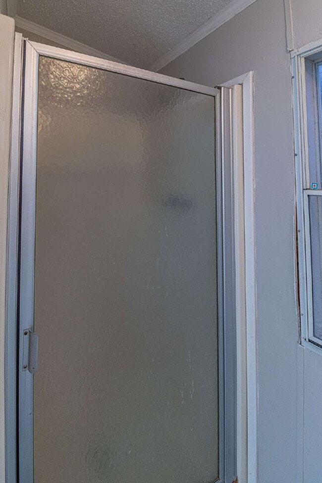 Building Photo - 3 Bedroom, 2 Bathroom mobile home in Pikeville *Trash pick-up included*