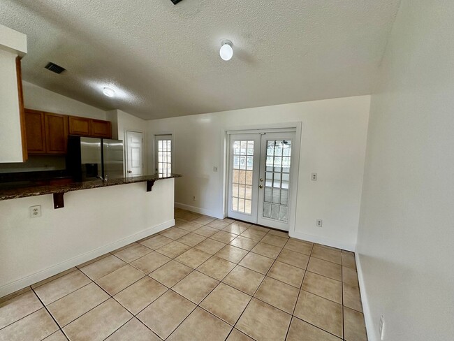 Building Photo - Charming 3-Bedroom Single-Family Home on Quiet Cul-de-Sac in East Orlando