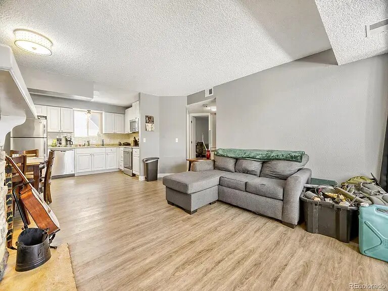 Building Photo - 5250 S Huron Way