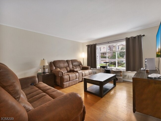 Building Photo - 69 Intervale Rd