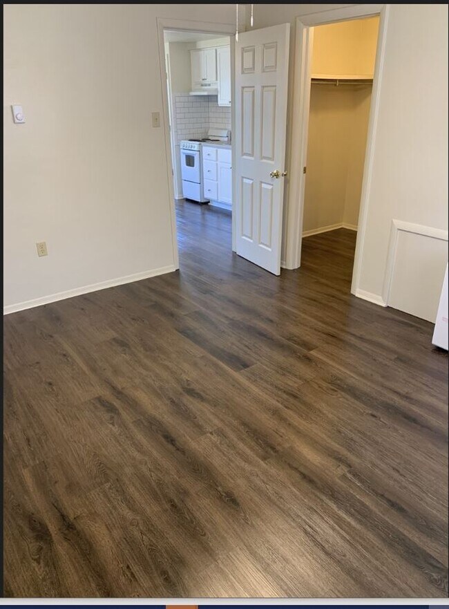 Building Photo - Dover Heights Apartments