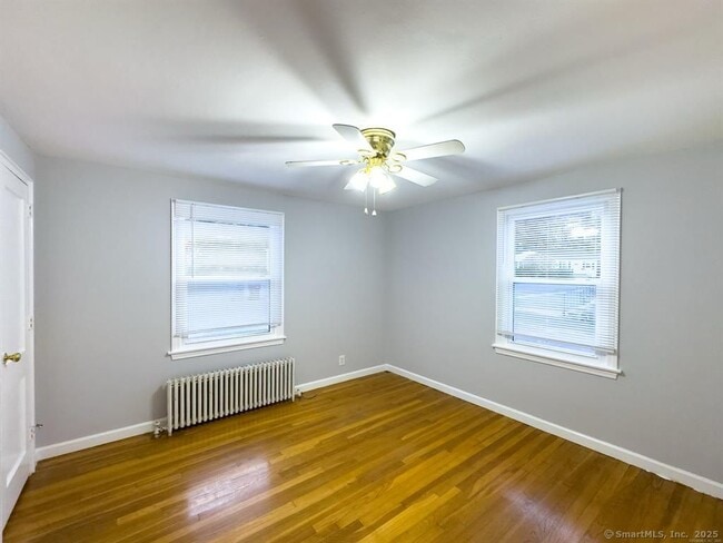 Building Photo - 111 Irving St