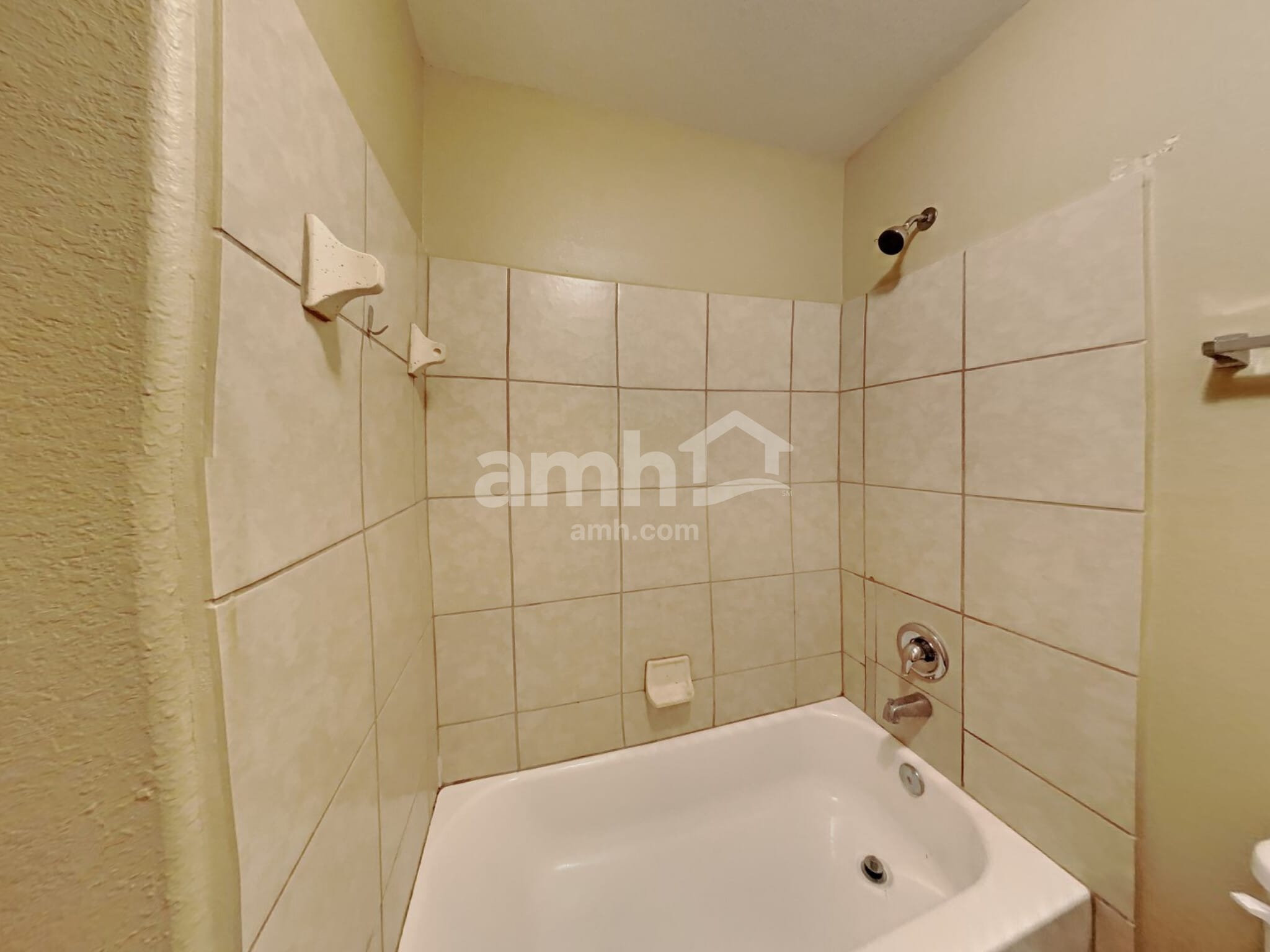 Building Photo - 9928 Grebe Dr