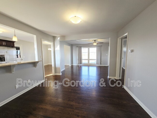 Building Photo - 2817 Paden Dr