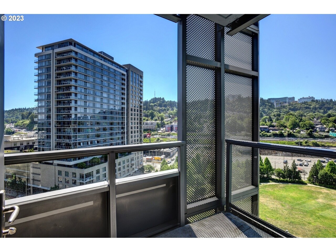Building Photo - 3601 sw river parkway