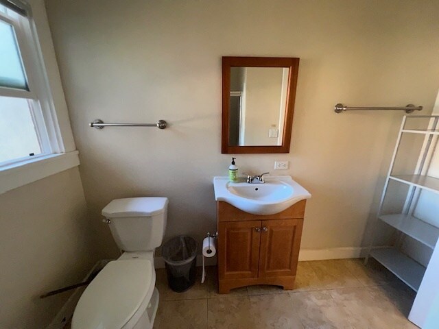 Building Photo - 2615 Regent St