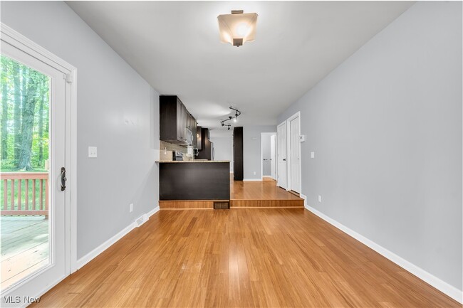 Building Photo - 33555 Wagon Wheel Dr