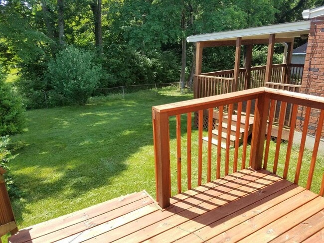 Building Photo - 3BR/1BA